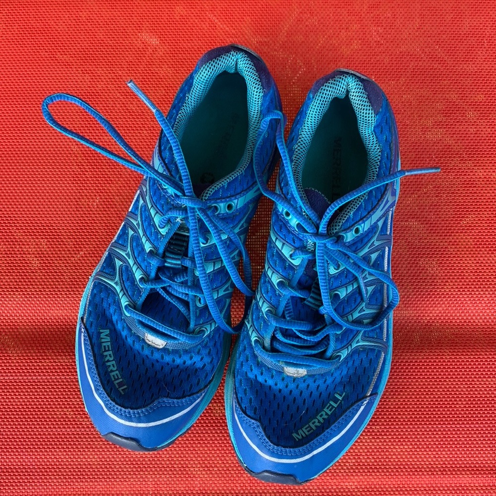 Merrell womens tennis shoe